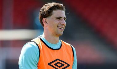 Забарный назвал лучшую команду в мире, которая превзошла Реал и Барселону