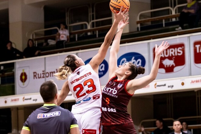 Наші за кордоном. Яцковець провела хорошу гру у чемпіонаті Словаччини