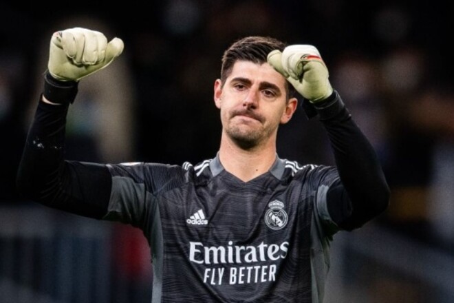 Вратарь Реала создает напряжение в раздевалке. Что произошло?