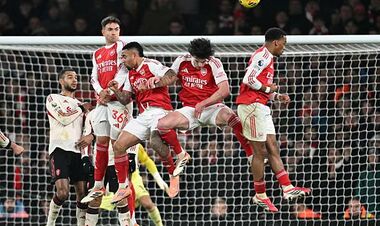 Шесть очков отрыва для канониров. Турнирная таблица АПЛ после 21-го тура