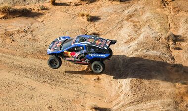 5-й етап Дакару. Форд розгромив усіх, але не зумів повернутись у лідери