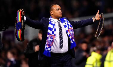 Чемпион мира: «Мне очень жаль. Усик, пожалуйста, сразись со мной»