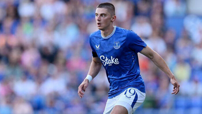 Миколенка несподівано вирішив купити один із найбільших клубів світу