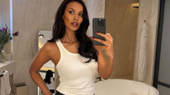 ФОТО. Девушка футболиста АПЛ выступила против Grok AI Илона Маска