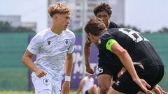 Источник: бывший топ-менеджер ЛНЗ переманил украинца за границу