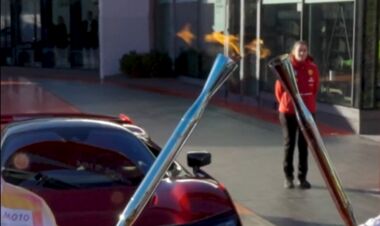 ВІДЕО. Феррарі взяла участь у передачі олімпійського вогню