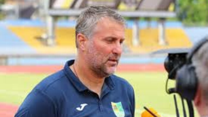 В Металлисте рассказали, будут ли увольнять главного тренера