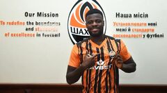 Реброву предложили натурализовать Проспера Оба для сборной Украины