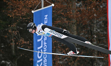 Стрибки з трампліну. Марусяк та Калініченко стали 7-ми в парному турнірі КС