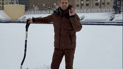 ВИДЕО. Легенду Барселоны застали за расчисткой снега. В Андорре