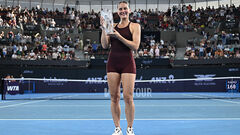 ФОТО. Костюк получила утешительный приз после финала WTA 500 в Брисбене