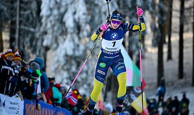 Меркушина не вышла на старт. Эльвира Эберг оформила золотой дубль на КМ