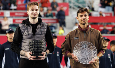 ВІДЕО. Визначено переможців турнірів ATP 250 у Брісбені та Гонконзі