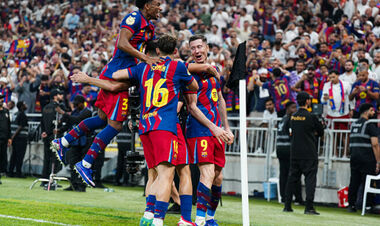 Барселона повторила победную серию десятилетней давности