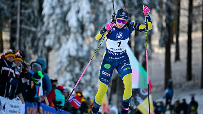 Меркушина не вышла на старт. Эльвира Эберг оформила золотой дубль на КМ