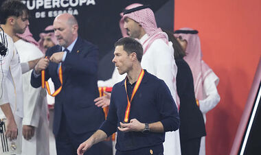 «Раздевалка выиграла этот раунд». Реакция фанов на отставку Хаби Алонсо