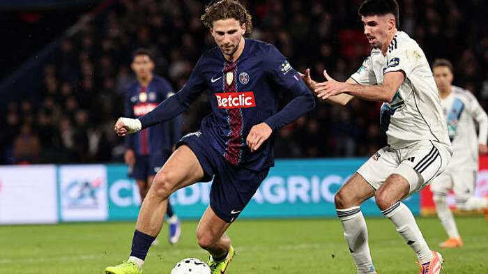 ПСЖ с Забарным проиграл дерби и сенсационно выбыл из Кубка Франции