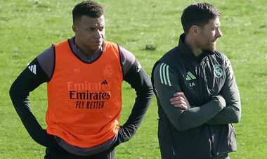 Мбаппе пытался спасти Алонсо. Для этого играл на уколах