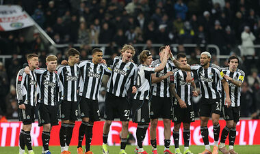 Таких было только четыре. Ньюкасл дважды подряд может завоевать Кубок Лиги