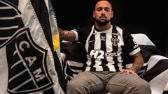 ОФІЦІЙНО. Атлетіко Мінейро представив Майкона