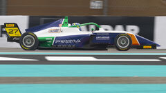 Українець серед лідерів перед стартом сезону Формули-4