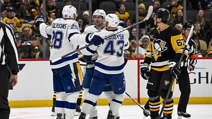 Тампа-Бэй выиграла 11 матч кряду, победы Вашингтона, Бостона и Виннипега