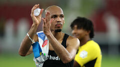 Екс-зірка Ліверпуля втікав від арбітра, щоб не отримати червону картку