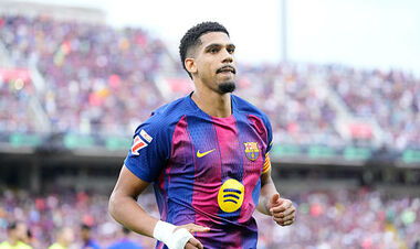 Флік зневірився в дорогому гравці Барселони. Його виставили на трансфер