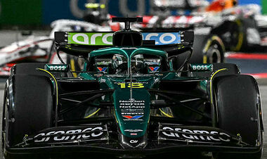 Аварії, хаос та несподівані лідери. Відеоогляд практик Гран-прі Сінгапуру