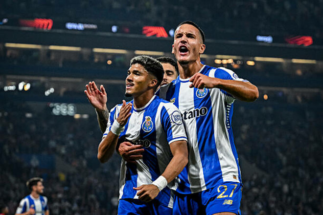 Порту переміг в усіх дев'яти стартових матчах сезону