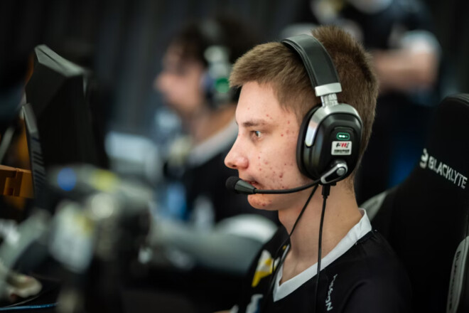 Fnatic под флагом Украины борются за слот на мейджор по CS2