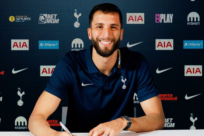 ОФІЦІЙНО. Топ-клуб АПЛ продовжив контракт з основним гравцем