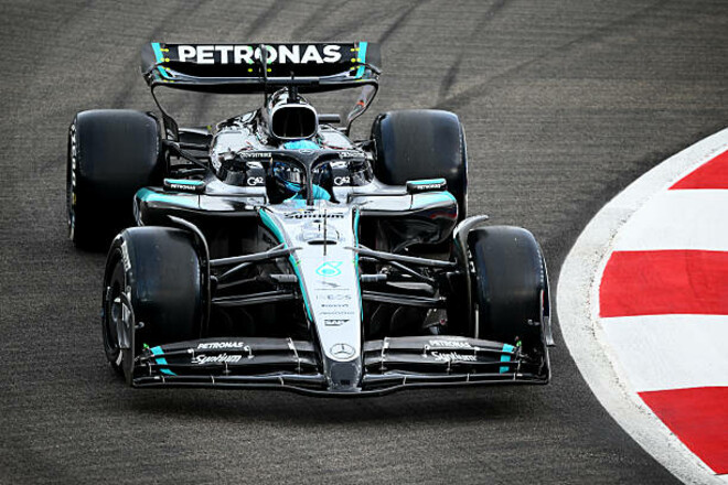 Лідер Мерседеса нарешті підписав контракт із командою. Є важлива умова