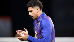 Флік вимагає від керівництва Барселони позбутися гравця. Деку підтримав