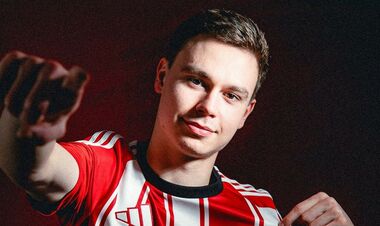 ОФІЦІЙНО. Англійський клуб підписав контракт з вінгером збірної України