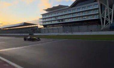 ВИДЕО. Болид нового поколения Ф1 на трассе. Кадиллак провел частные тесты