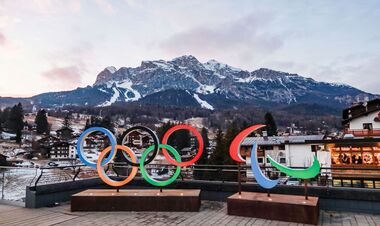 Соблюдать дистанцию. В Латвии рассказали, как вести себя с россиянами на ОИ