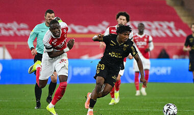 ВИДЕО. Два гола в концовке. Монако потерпел сенсационное фиаско от Лорьяна