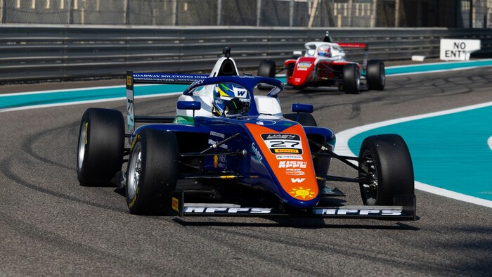 Бондарев стартує на першому етапі Ф4 в 2026. Розклад, траса і результати