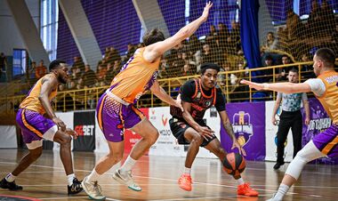 Суперліга. Київ-Баскет завдав поразки Дніпру, трипл-дабл Пікока