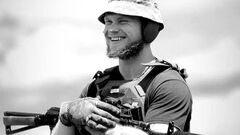 Схилимо голови. Шахтар за професією, Халк – як фанат і на фронті