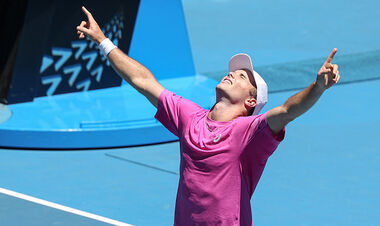 Предсезонка с Алькарасом не помогла: 22-й номер АТР быстро покинул AO-2026