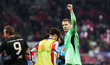 Нойер догнал Беккенбауэра по количеству матчей за Баварию