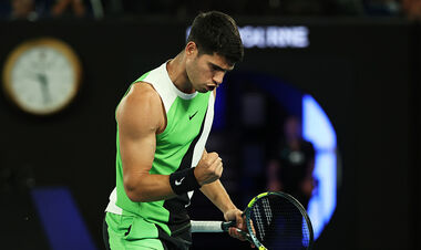ВИДЕО. Как Алькарас стартовал на Aus Open и вышел на Янника. Но не того