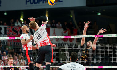 Проєкт із Семенюком розгромно програв у ПлюсЛізі та втратив лідерство