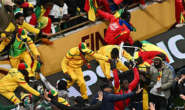 Скандал у фіналі КАН. Керманич збірної Сенегалу забрав команду з поля