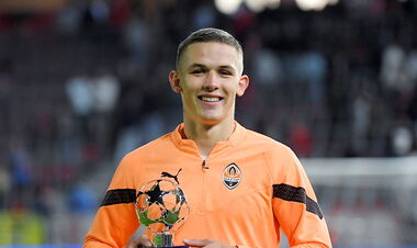 Український форвард відмовив клубу, де грали Бекхем та Ібрагімовіч