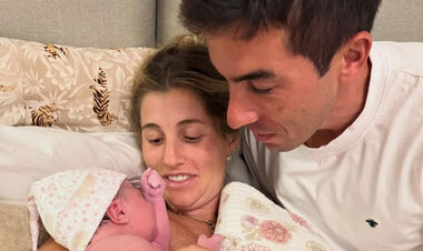 ФОТО. «Божье чудо»: жена экс-игрока Динамо родила дочь дома