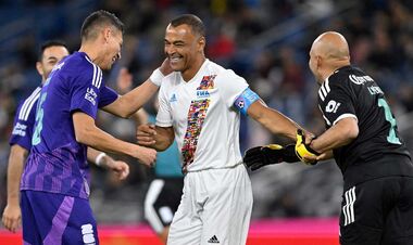 ВИДЕО. Кафу не стареет. Матч легенд ФИФА состоялся в мексиканском Монтеррее