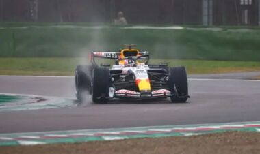 ФОТО. Болід Формули-1 на сезон-2026 року виїхав на трасу в Італії